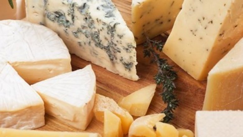 Sahte peynir uyarısı ( İçinde süt olmayan peynir üretiliyor)