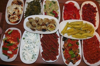 Muhabbetiniz Bol Olsun: Üç Çeşit Meze Tarifi